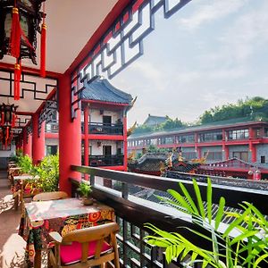 City-view Double Room Upper floor pick-up 3 successive laundry
